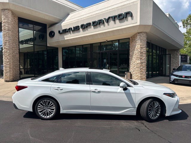 Used 2019 Toyota Avalon Limited w/ Advanced Safety Package FWD image 8