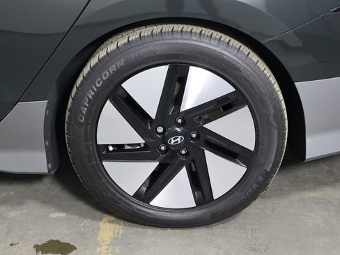 Used 2024 Hyundai Ioniq 6 SE RWD image 40