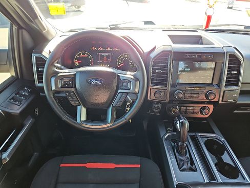 Used 2017 Ford F150 XLT w/ Equipment Group 302A Luxury image 8