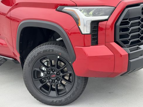New 2026 Toyota Tundra Limited AWD/4WD image 10