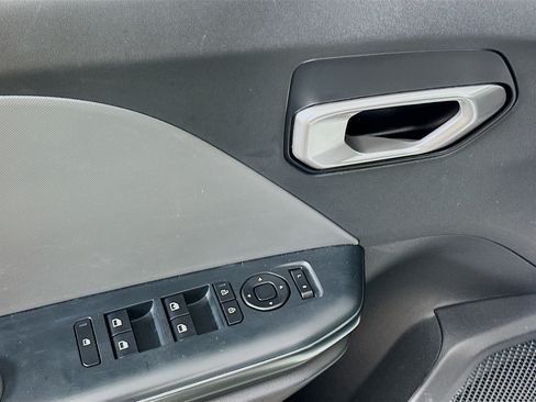 Used 2025 Kia K4 FWD image 15