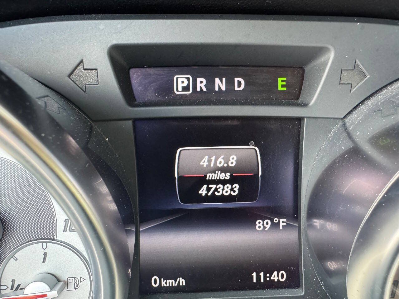 Used 2014 Mercedes-Benz SLK 250 w/ Premium Package image 8