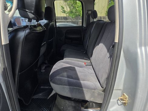 Used 2005 Dodge Ram 2500 Truck SLT image 17