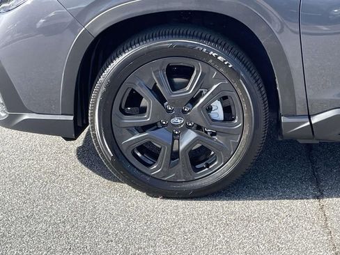 Certified 2025 Subaru Ascent Bronze Edition w/ Popular Package #2 image 9