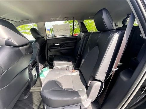 New 2026 Toyota Grand Highlander AWD Hybrid image 10