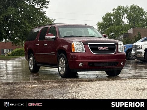 Used 2011 GMC Yukon XL SLT w/ SLT-2 Equipment Package AWD/4WD image 1