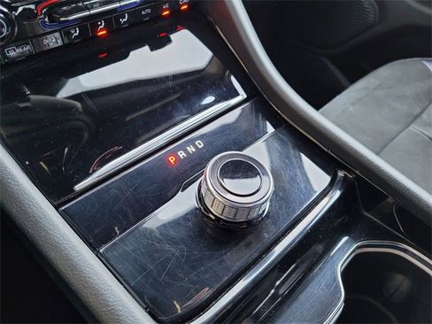 Certified 2023 Jeep Grand Cherokee Altitude image 12