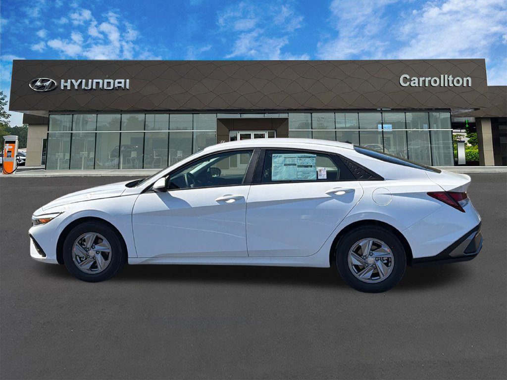 New 2026 Hyundai Elantra SE FWD image 9