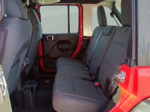 Certified 2025 Jeep Wrangler Sport image 29