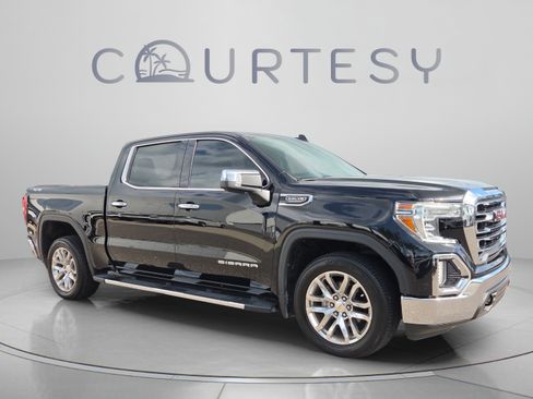 Used 2022 GMC Sierra 1500 SLT w/ SLT Premium Package AWD/4WD image 7