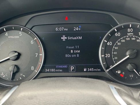 Used 2021 INFINITI QX50 Luxe w/ Appearance Package image 17