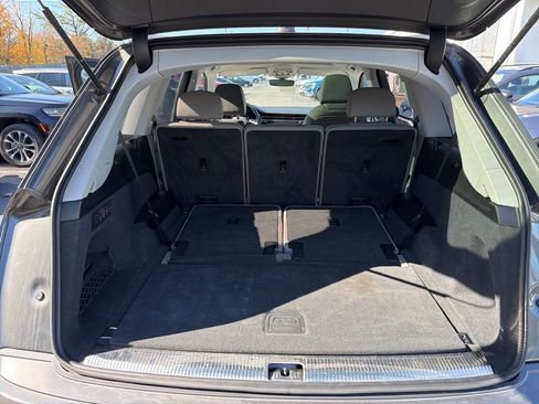 Used 2021 Audi Q7 3.0T Prestige w/ Prestige Package image 31