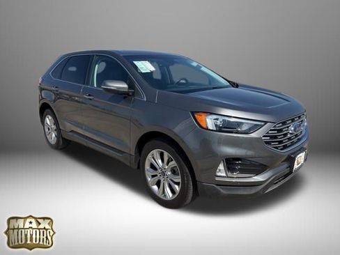Used 2022 Ford Edge Titanium image 4