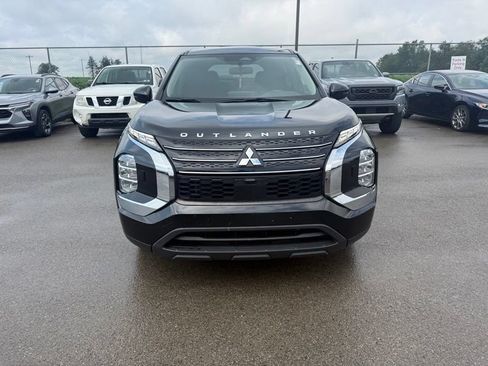 Used 2023 Mitsubishi Outlander ES AWD/4WD image 11