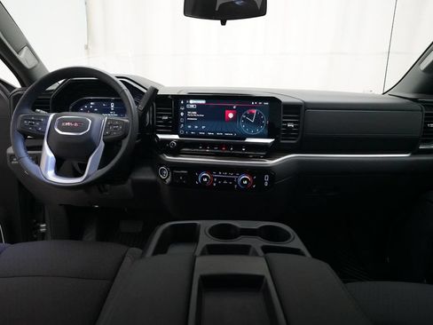 Used 2025 GMC Sierra 1500 Elevation AWD/4WD image 5