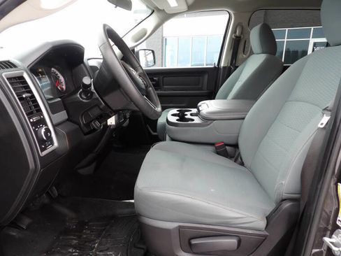 Used 2018 RAM 1500 Express w/ Express Value Package image 9