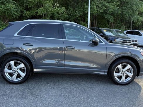 Used 2020 Audi Q3 2.0T Premium w/ Convenience Package AWD/4WD image 19