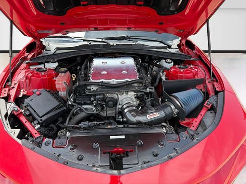 Used 2018 Chevrolet Camaro ZL1 RWD image 29
