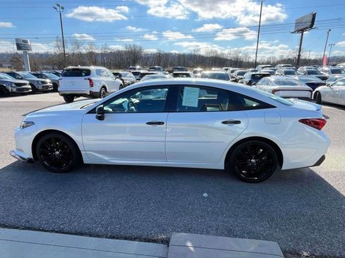 Used 2021 Toyota Avalon XSE image 29