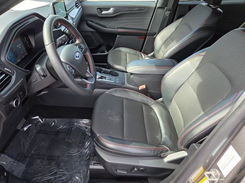 Certified 2025 Ford Escape ST-Line FWD image 10