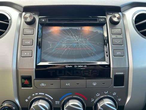 Used 2017 Toyota Tundra SR5 w/ SR5 Upgrade Package AWD/4WD image 17