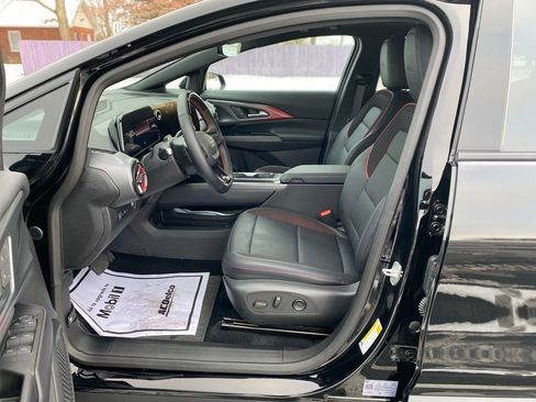 Used 2025 Chevrolet Equinox EV RS image 22