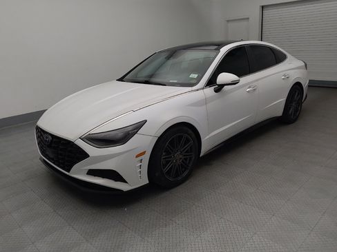 Used 2020 Hyundai Sonata Limited FWD image 2