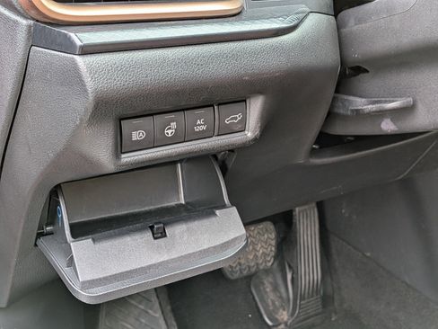 Used 2024 Toyota Grand Highlander AWD Hybrid image 17