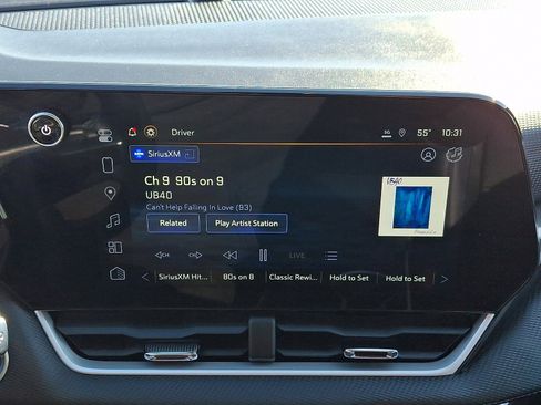 Used 2025 Chevrolet Equinox LT w/ Convenience Package II image 16