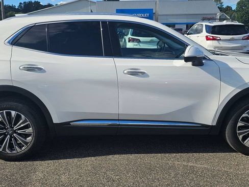 Used 2024 Buick Envision Preferred AWD/4WD image 9