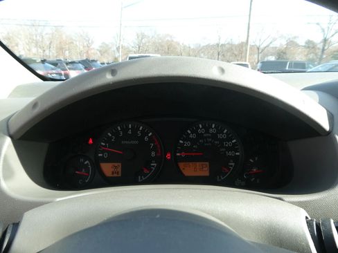 Used 2019 Nissan Frontier SV image 18