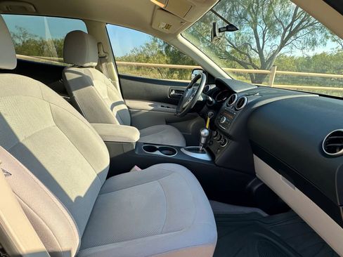 Used 2011 Nissan Rogue S image 23