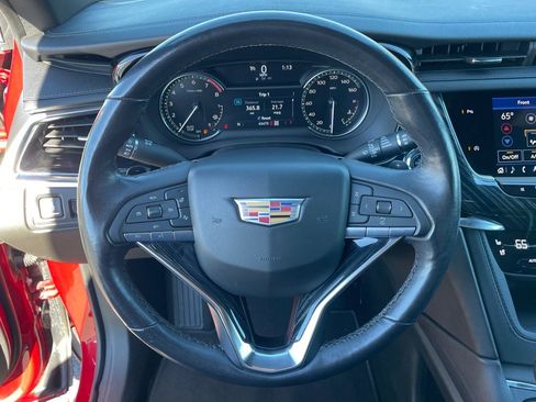 Used 2024 Cadillac XT6 Premium Luxury image 15