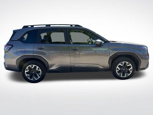 Certified 2025 Subaru Forester Premium AWD/4WD image 18