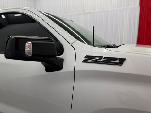 Used 2021 Chevrolet Silverado 1500 LT Trail Boss w/ Convenience Package II AWD/4WD image 18