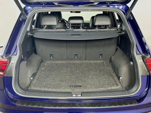 Certified 2022 Volkswagen Tiguan SEL R-Line AWD/4WD image 28