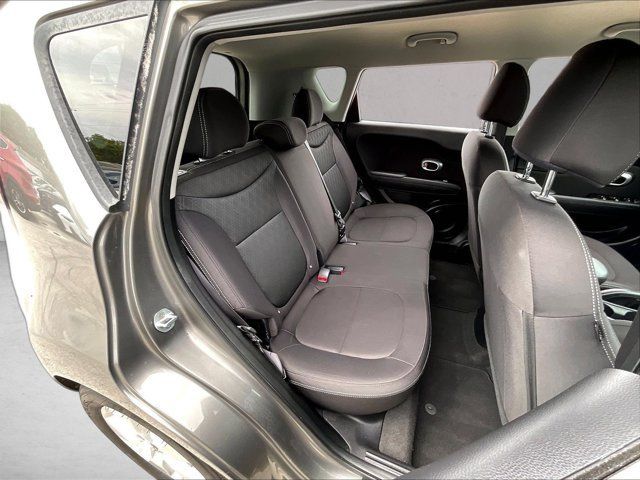 Used 2019 Kia Soul FWD image 29