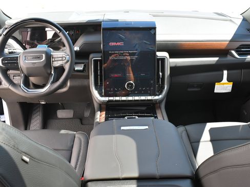 New 2026 GMC Yukon Denali w/ Denali Reserve Package AWD/4WD image 15