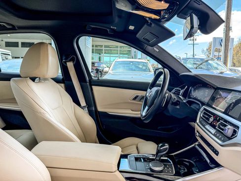 Used 2019 BMW 330i Sedan w/ Convenience Package RWD image 29