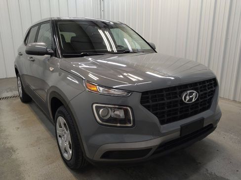 Used 2020 Hyundai Venue SE FWD image 13