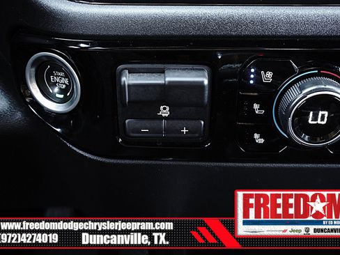 Used 2024 Chevrolet Silverado 1500 ZR2 w/ Technology Package AWD/4WD image 24