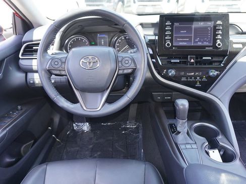 Certified 2022 Toyota Camry SE w/ Convenience Package FWD image 10