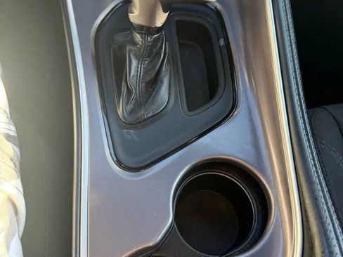 Used 2019 Dodge Challenger SXT RWD image 22