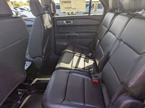 New 2024 Ford Explorer Base image 16