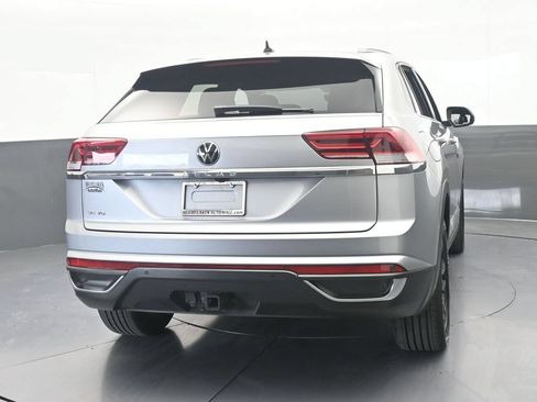 Used 2022 Volkswagen Atlas Cross Sport SE FWD image 5