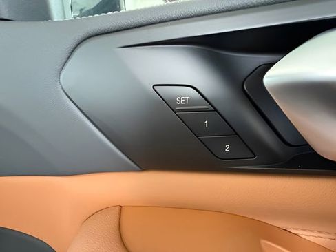 Used 2026 BMW X7 xDrive40i image 35