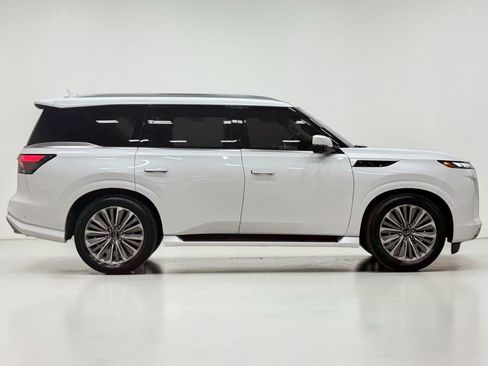 Used 2025 INFINITI QX80 Sensory image 14