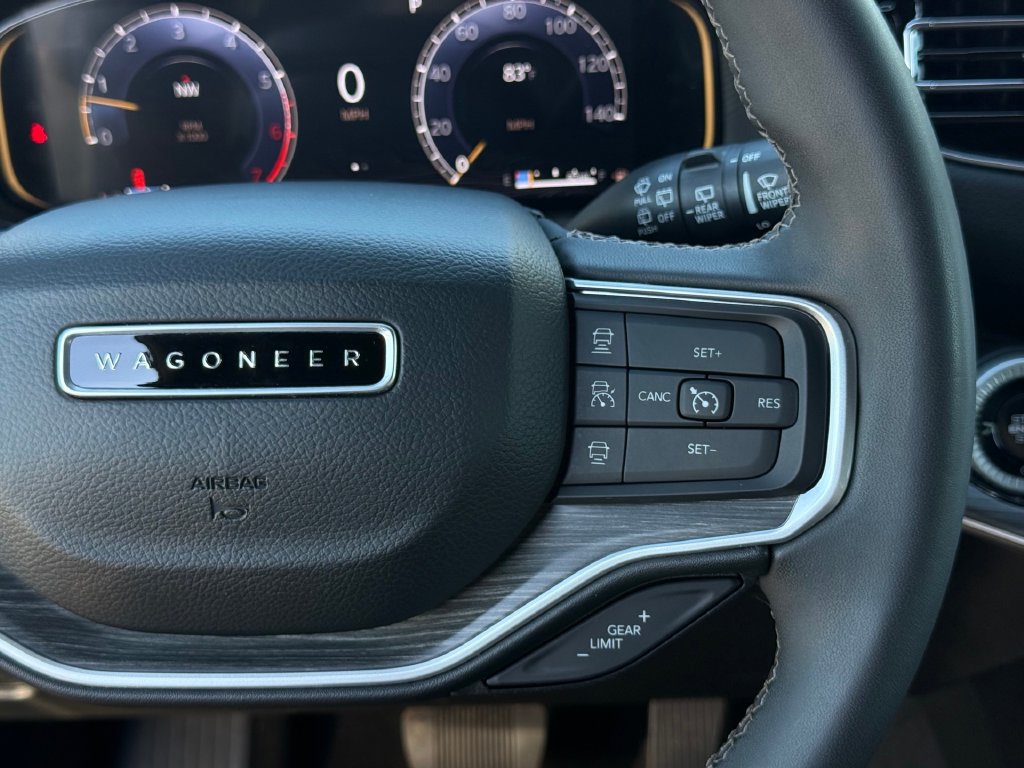 Used 2024 Jeep Wagoneer Series II w/ Flexible Seating Group RWD image 13