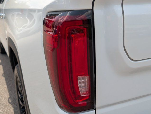 Used 2020 GMC Sierra 1500 Denali w/ Denali Ultimate Package AWD/4WD image 9