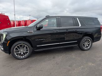 New 2026 GMC Yukon XL Elevation w/ Elevation Premium Package video 4